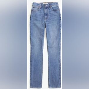 Abercrombie & Fitch Ultra High Rise Slim Straight Jeans